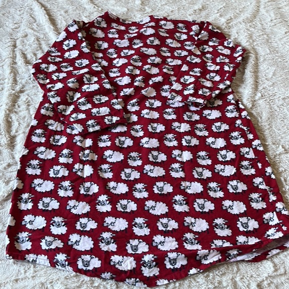 Woolrich Sheep Graphic Red/White  Flannel Long Sleeve Womens Nightgown Size S/M - Picture 6 of 8